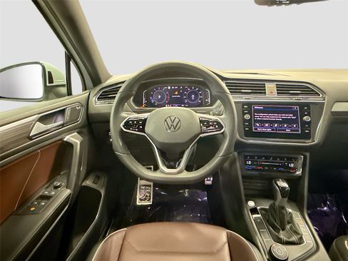 Used 2024 Volkswagen Tiguan SEL R-Line AWD/4WD image 11