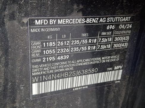 Used 2025 Mercedes-Benz GLA 250 4MATIC image 25