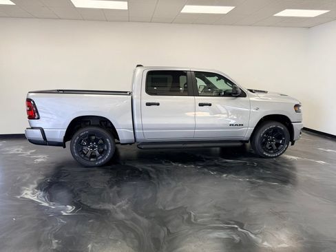 New 2026 RAM 1500 Express AWD/4WD image 25