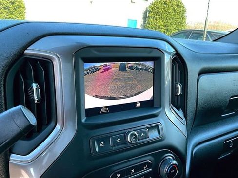 Used 2023 Chevrolet Silverado 2500 Custom w/ Infotainment Package image 14