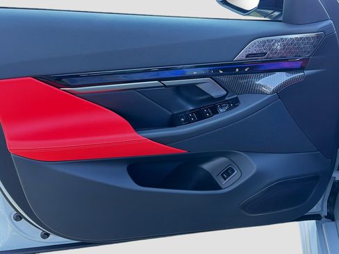 New 2026 BMW M5 Touring image 22