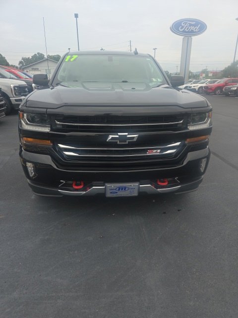Used 2017 Chevrolet Silverado 1500 LT w/ Redline Edition AWD/4WD image 2