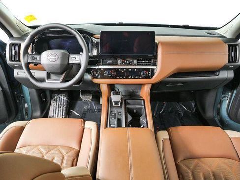Used 2026 Nissan Pathfinder Platinum w/ Cargo Package FWD image 28