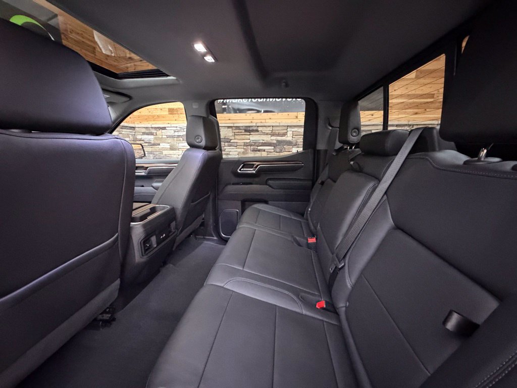 Used 2023 Chevrolet Silverado 1500 RST w/ Convenience Package II AWD/4WD image 21
