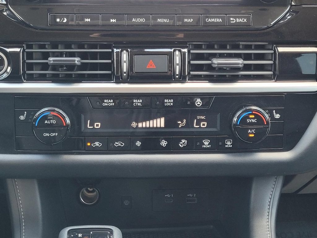 Used 2023 Nissan Pathfinder SL w/ Lighting Package (N92) FWD image 20