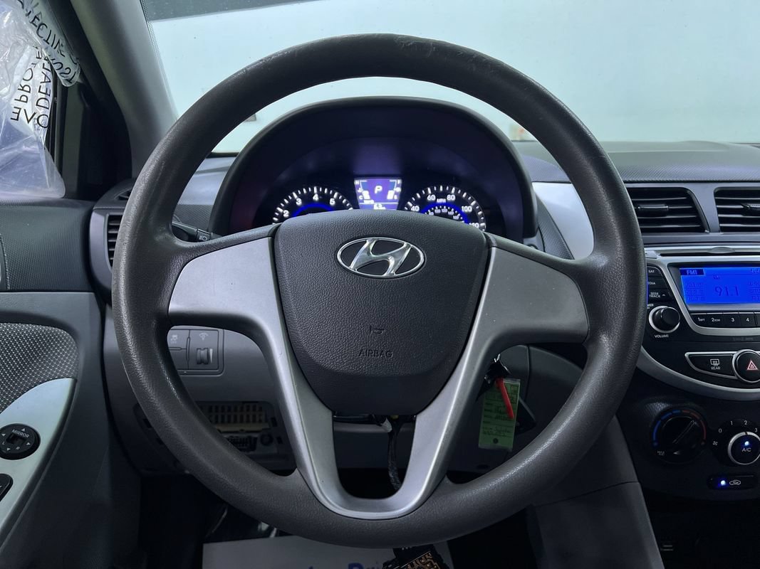 Used 2014 Hyundai Accent GLS FWD image 19