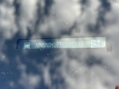 New 2026 Chevrolet Suburban High Country image 28