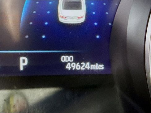 Certified 2023 Toyota Camry XLE image 5