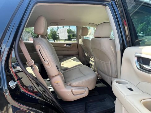 Used 2018 Nissan Pathfinder SV FWD image 30