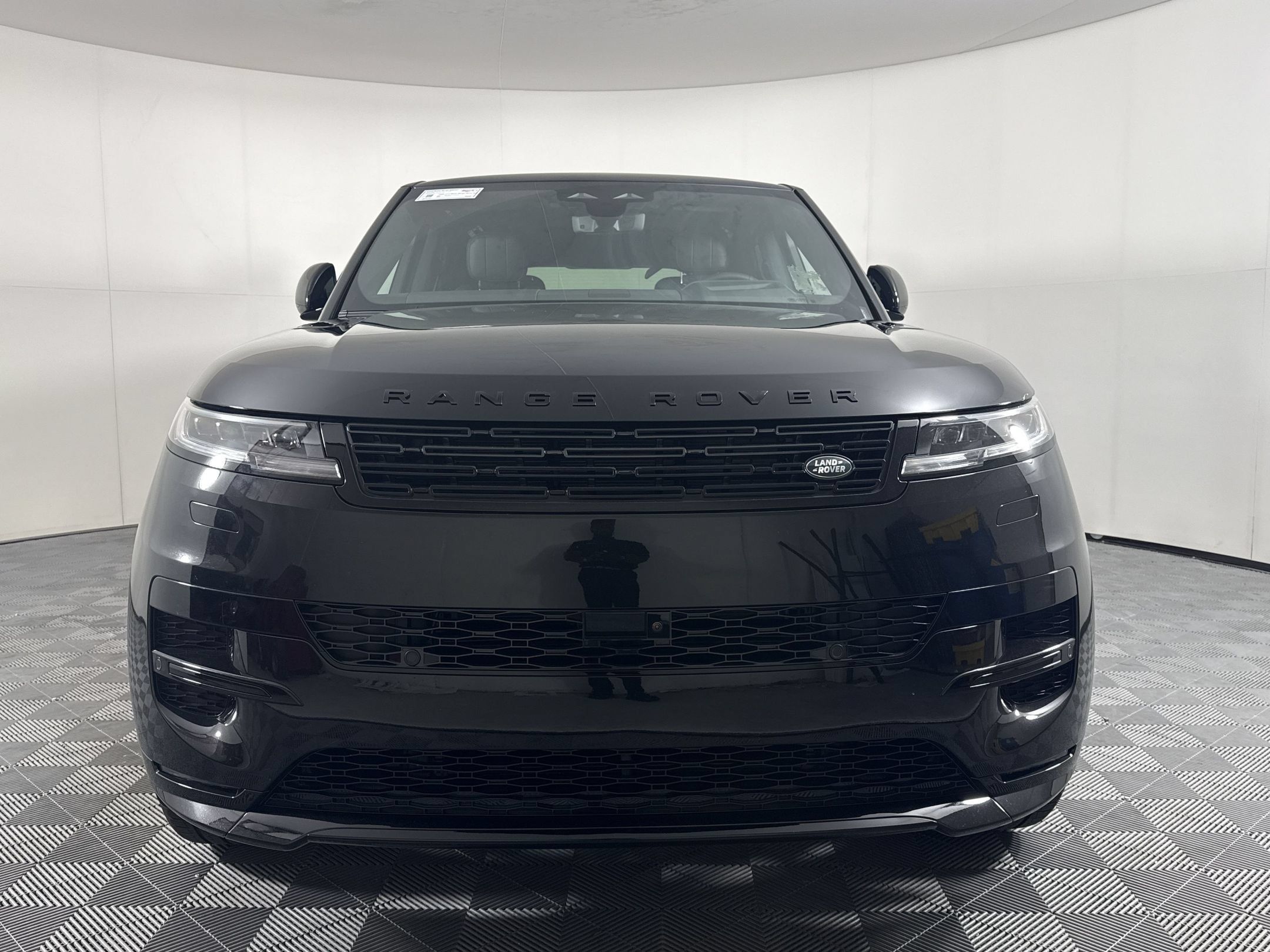 New 2026 Land Rover Range Rover Sport Dynamic SE AWD/4WD image 6