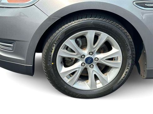 Used 2012 Ford Taurus SEL FWD image 8