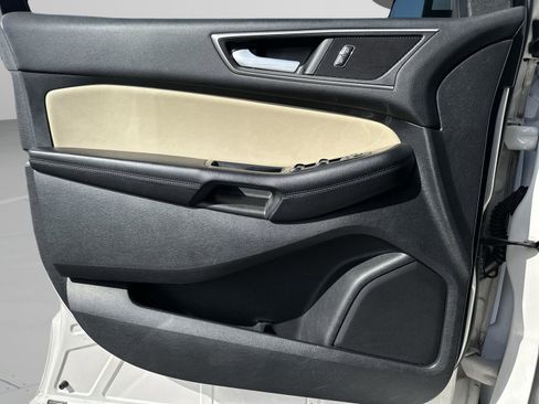 Used 2015 Ford Edge SEL w/ Equipment Group 201A image 16