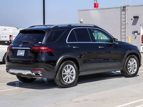 Used 2025 Mercedes-Benz GLE 350 4MATIC image 4