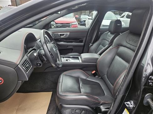 Used 2013 Jaguar XF R-S image 31