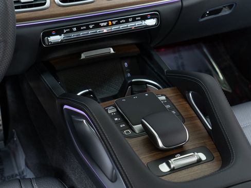 New 2026 Mercedes-Benz GLS 450 4MATIC image 20