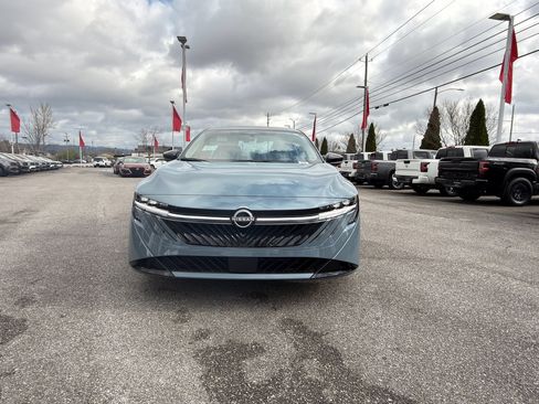 New 2026 Nissan Sentra SL image 9