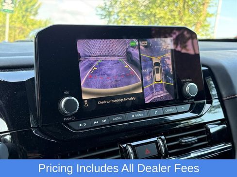 Used 2025 Nissan Pathfinder Rock Creek AWD/4WD image 9