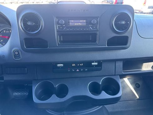 New 2025 Mercedes-Benz Sprinter 2500 image 4