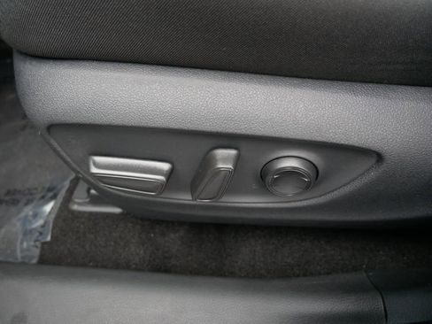 Certified 2025 Toyota RAV4 XLE AWD/4WD image 15