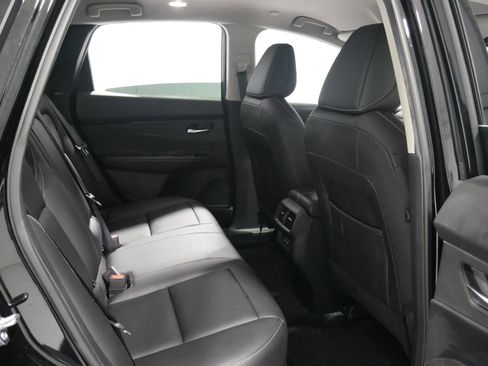 Used 2025 Nissan Murano SV image 17