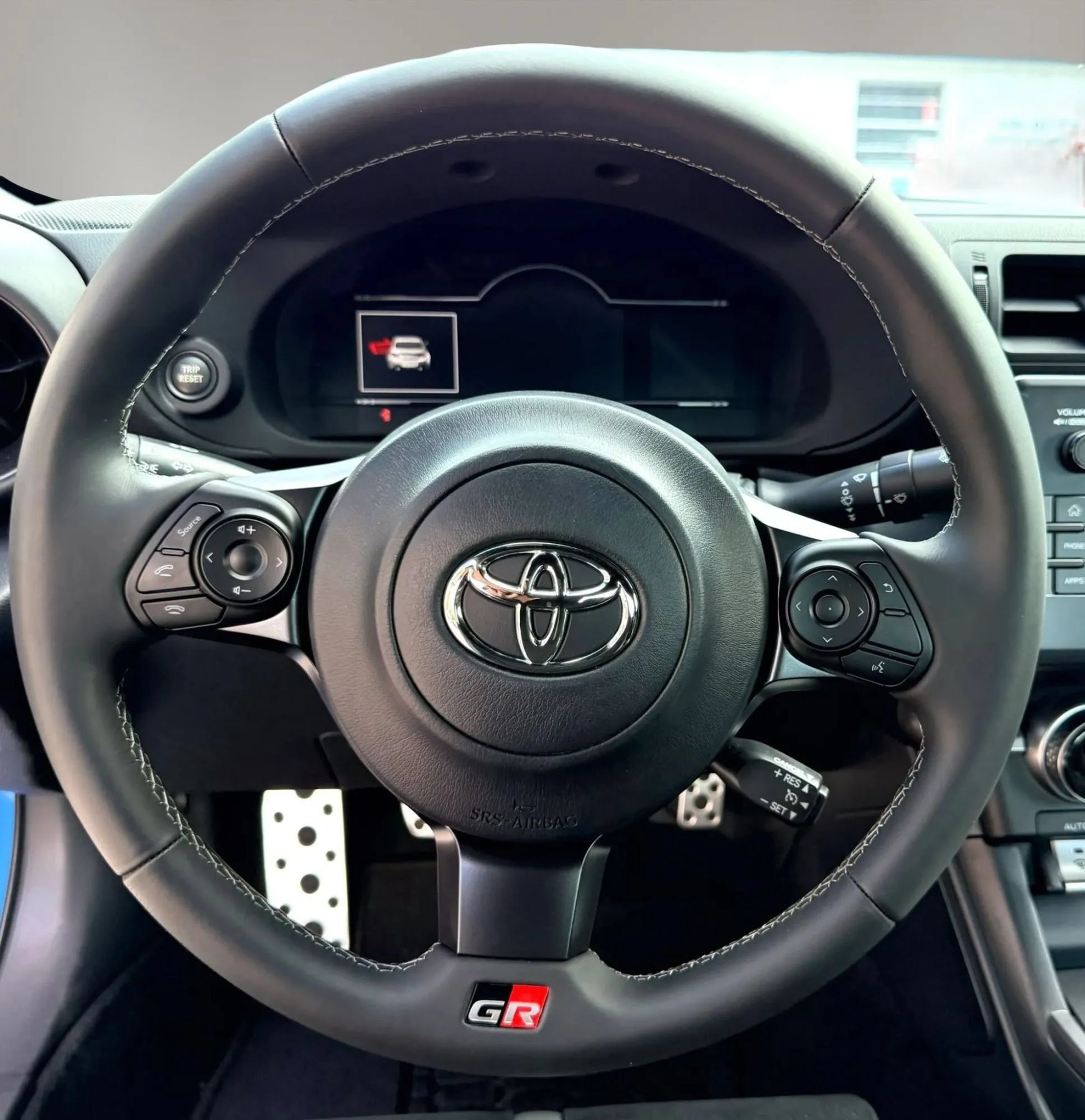 Used 2023 Toyota GR86 Premium RWD image 11