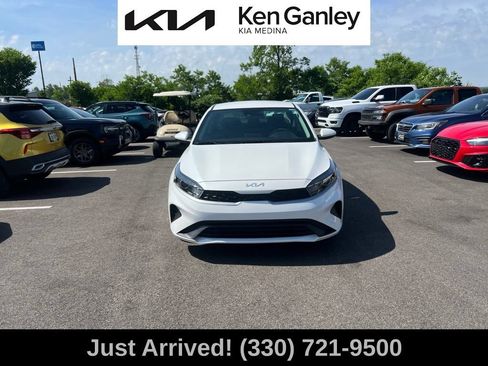 Certified 2024 Kia Forte LXS FWD image 2