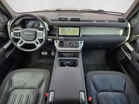 Used 2020 Land Rover Defender 110 SE image 16