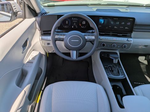 New 2026 Hyundai Kona SE image 16