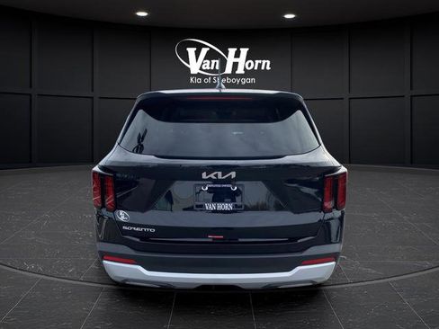 New 2026 Kia Sorento LX image 12
