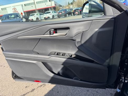 New 2026 Toyota Camry Hybrid image 18