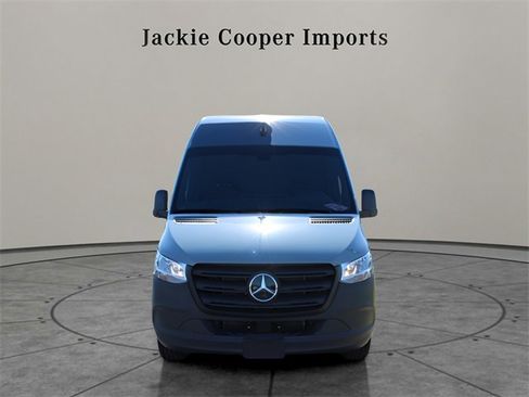 New 2024 Mercedes-Benz eSprinter 170 Cargo image 5