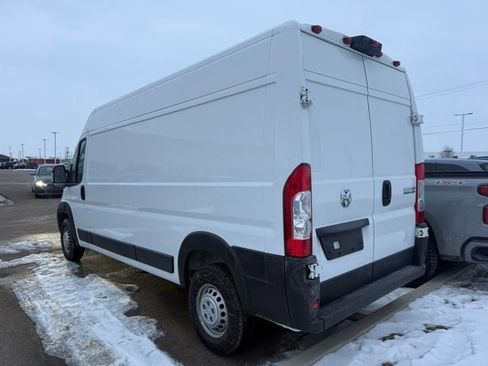 Used 2024 RAM ProMaster 2500 w/ Convenience Group image 2