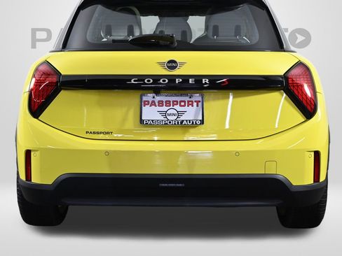 Certified 2025 MINI Cooper S image 9