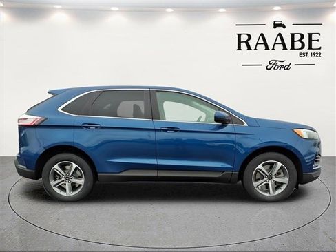 Used 2023 Ford Edge SEL w/ Convenience Package image 9