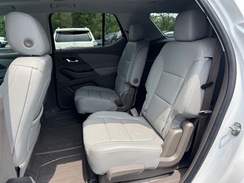 Used 2021 Chevrolet Traverse Premier FWD image 20