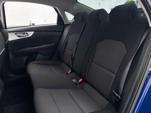 Used 2022 Kia Forte LXS w/ LXS Technology Package FWD image 25