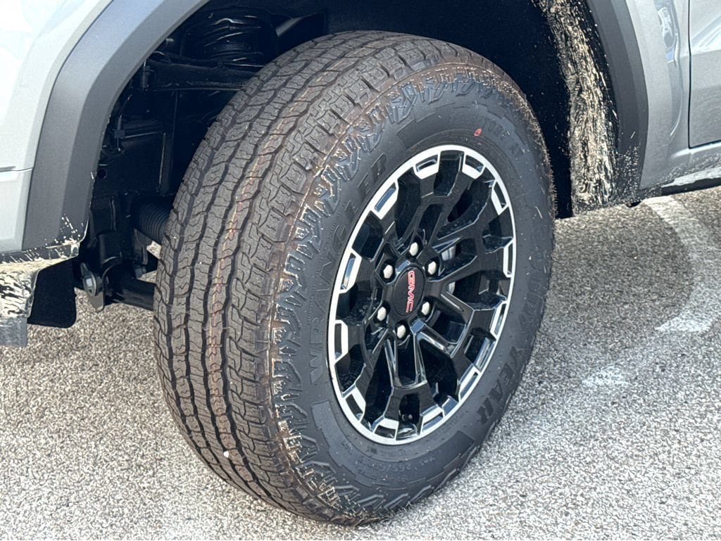 New 2026 GMC Canyon AT4 AWD/4WD image 24