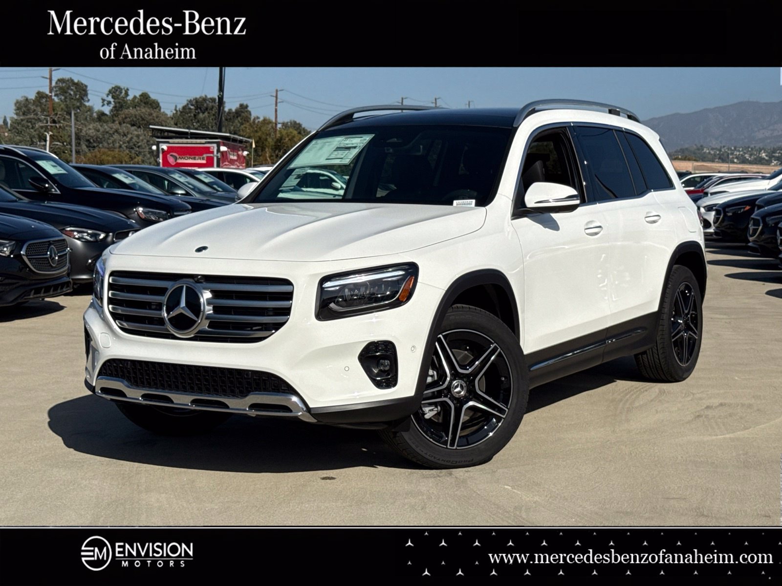 New 2026 Mercedes-Benz GLB 250 4MATIC image 1