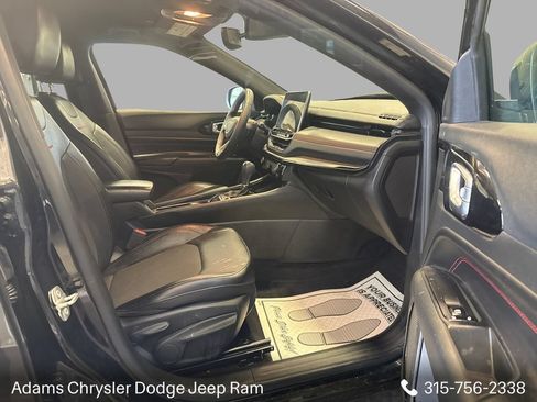 Used 2024 Jeep Compass Trailhawk AWD/4WD image 12