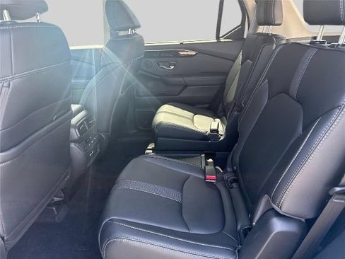 Used 2023 Honda Pilot EX-L image 14
