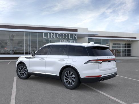 New 2026 Lincoln Aviator AWD image 4