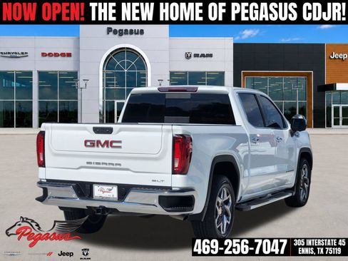 Used 2024 GMC Sierra 1500 SLT RWD image 4