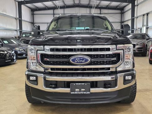 Used 2020 Ford F250 Lariat w/ Lariat Value Package AWD/4WD image 2