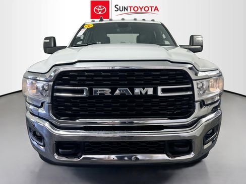 Used 2024 RAM 3500 Big Horn image 10