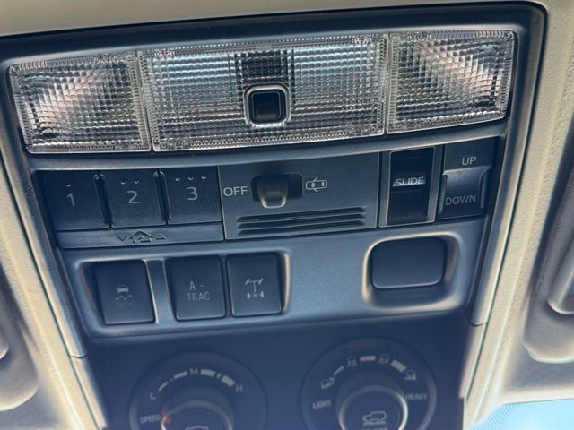 Used 2016 Toyota 4Runner Trail Premium AWD/4WD image 29