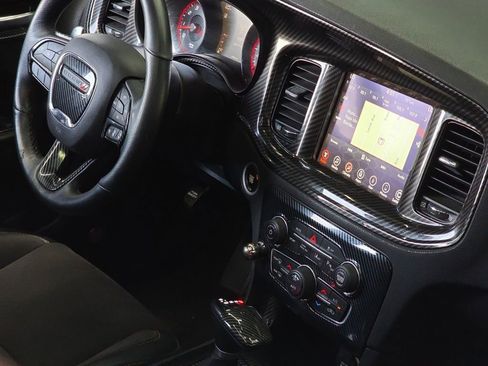 Used 2017 Dodge Charger R/T image 20