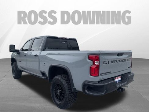 Used 2024 Chevrolet Silverado 2500 ZR2 w/ Technology Package AWD/4WD image 6