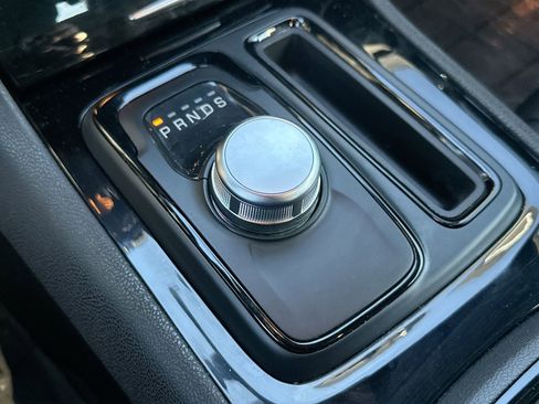 Used 2023 Chrysler 300 S image 20