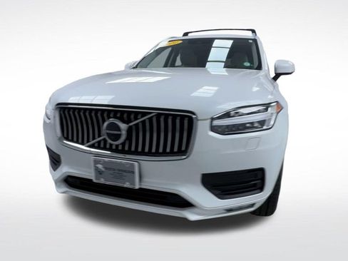 Used 2022 Volvo XC90 T6 Momentum w/ Advanced Package AWD/4WD image 3