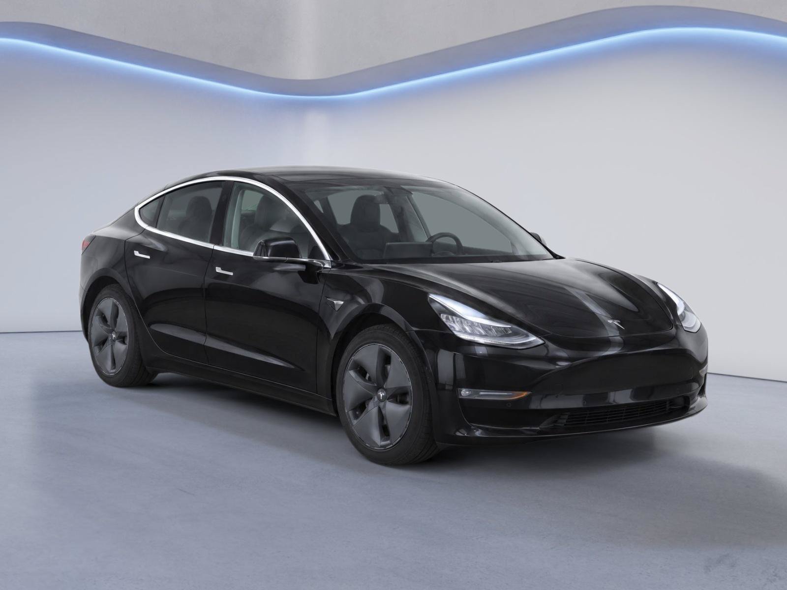 Used 2018 Tesla Model 3 Long Range RWD image 2